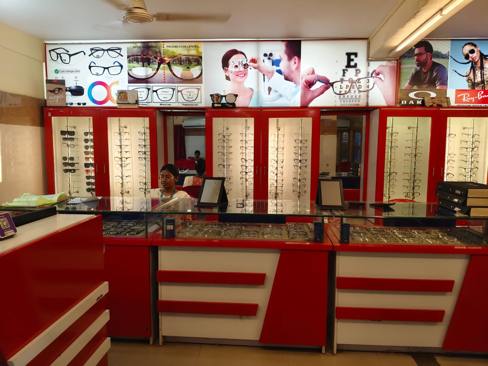 Store Bhadrak